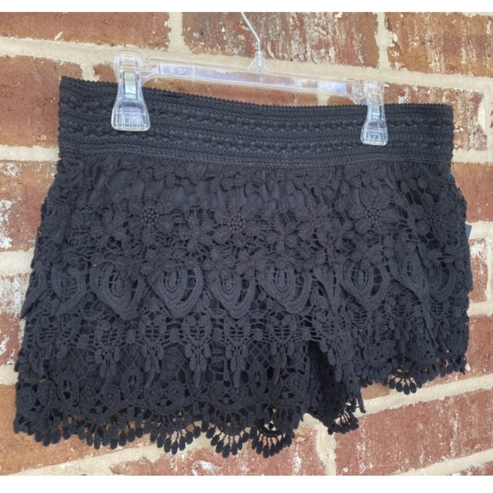 Layered Crochet Dressy Casual Shorts Small 3-5 NWT
